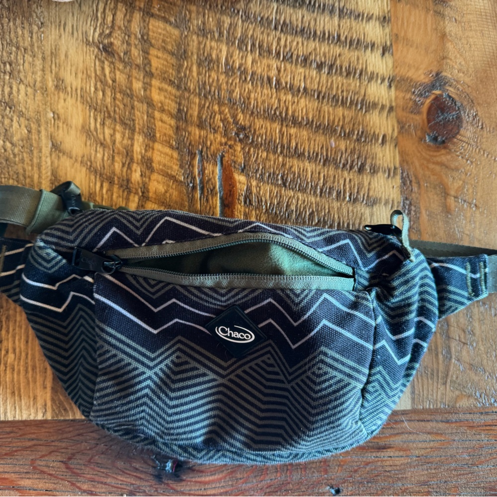Chaco Fanny Waist Pack Canvas Green Black Outdoors